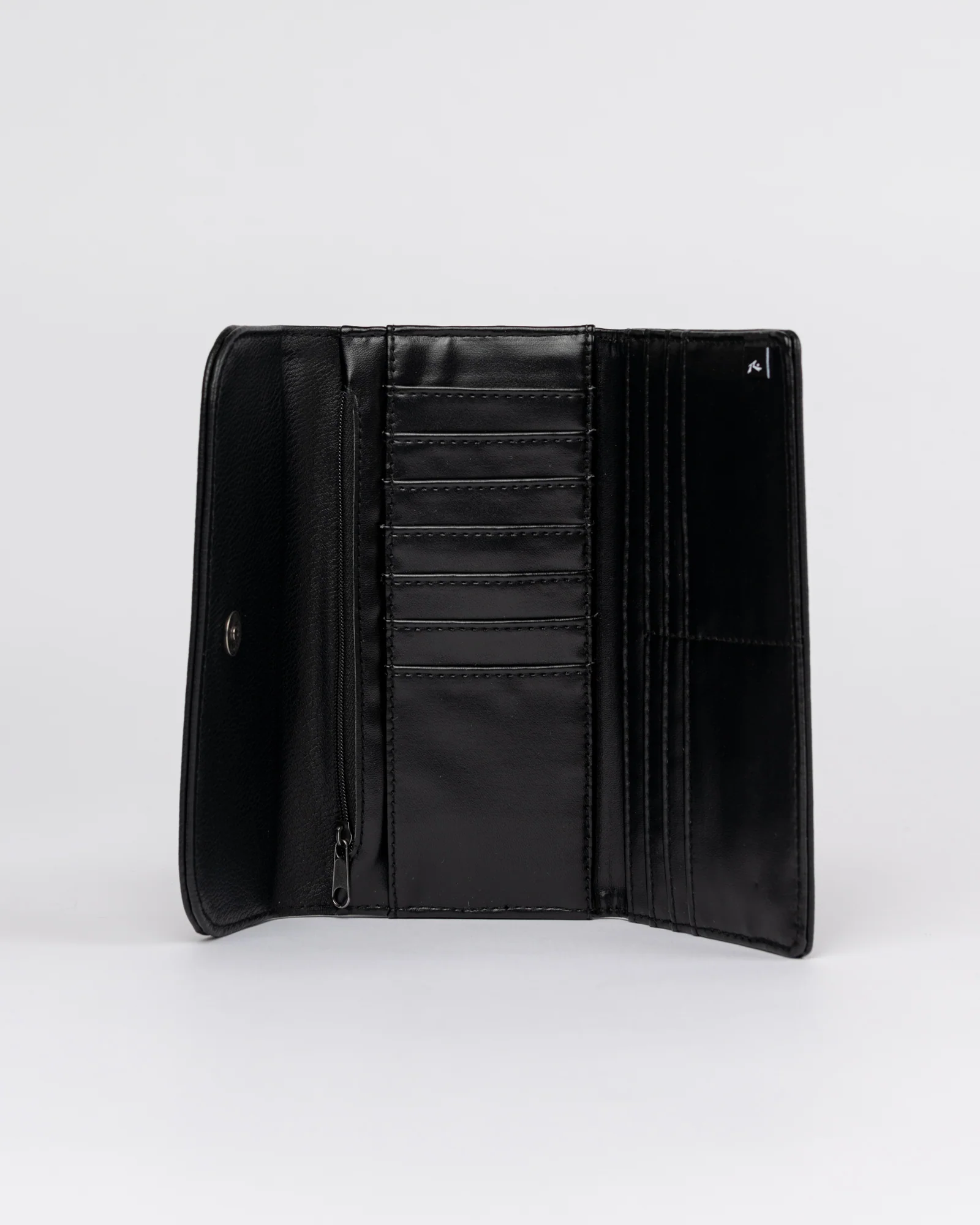 Billetera Rusty Bella Flap Black - Image 4
