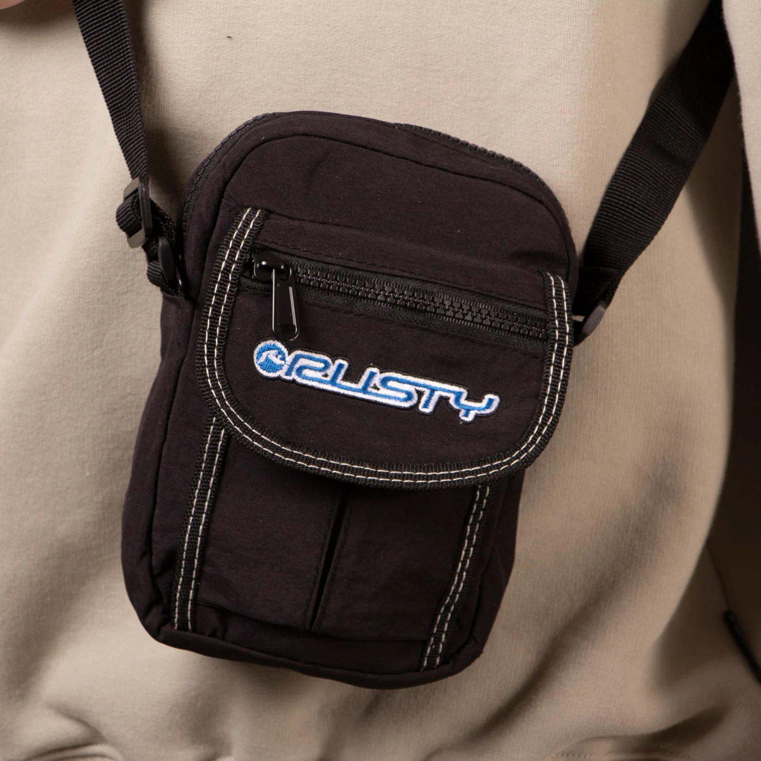 Bolso Rusty Stringer Bag Black - Image 3