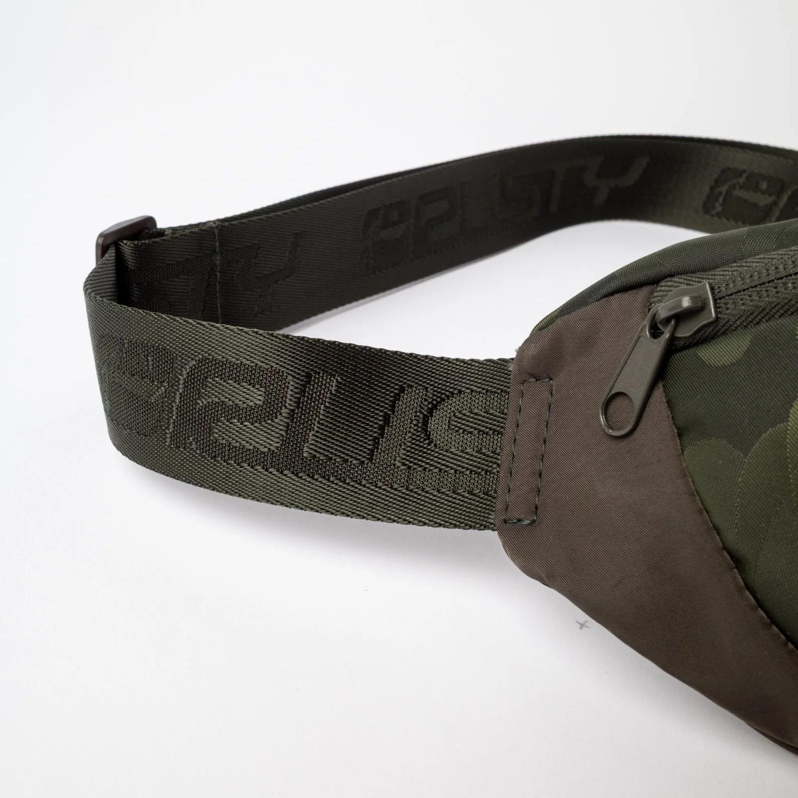 Bolso Rusty Trisector Crossbody Bag Shadow Army - Image 4