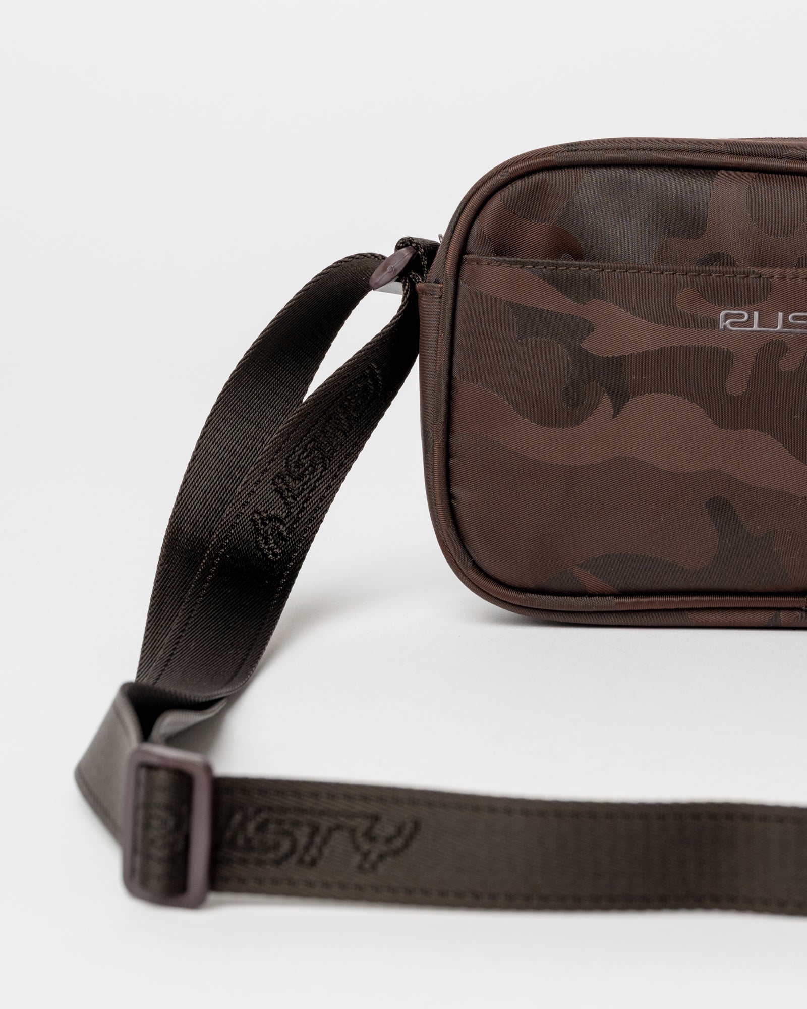 Cartera Rusty Stellar Nylon Camo Side Bag Java - Image 6