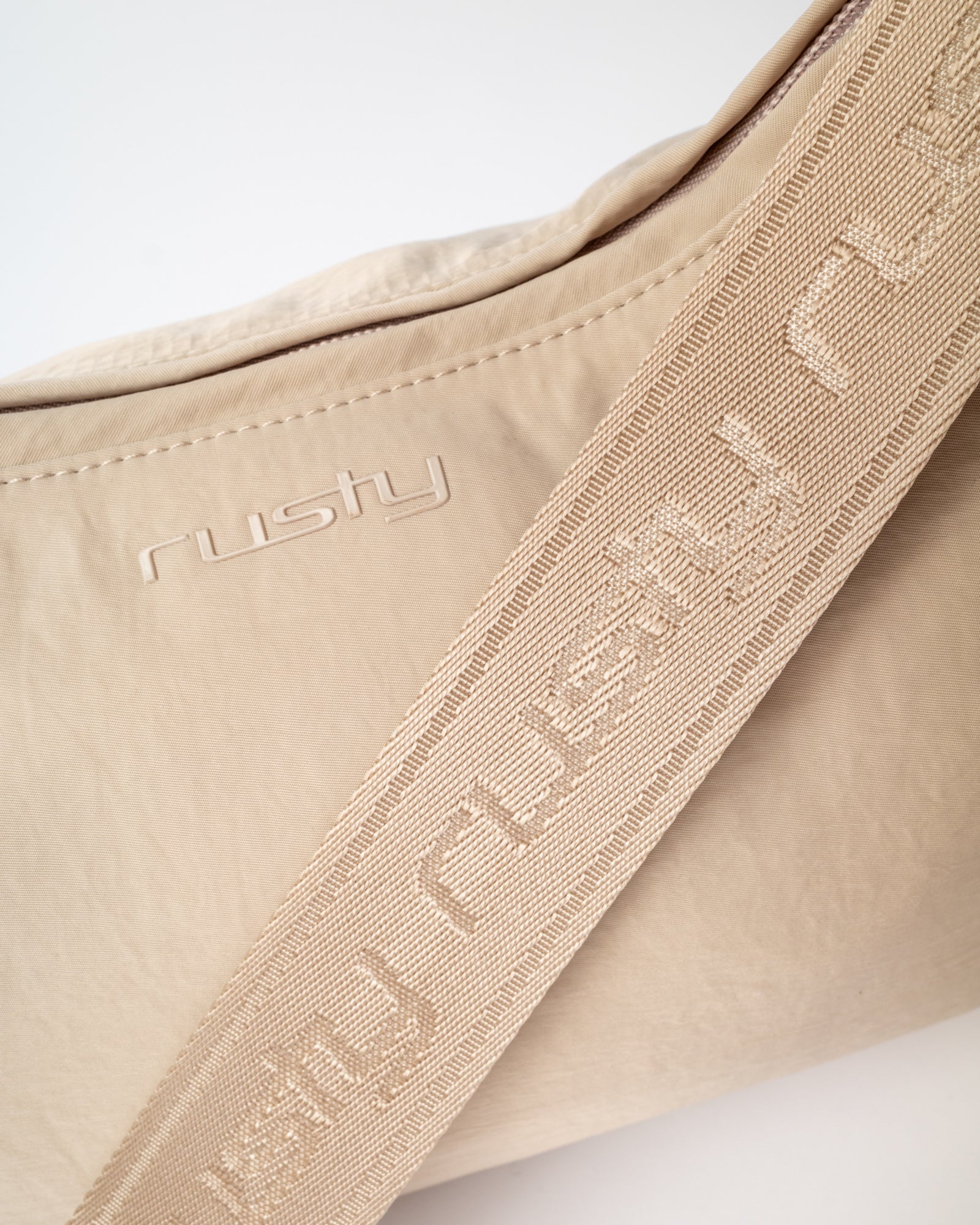 Cartera Rusty Free Fall Nylon Sling Bag Oatmeal - Image 5