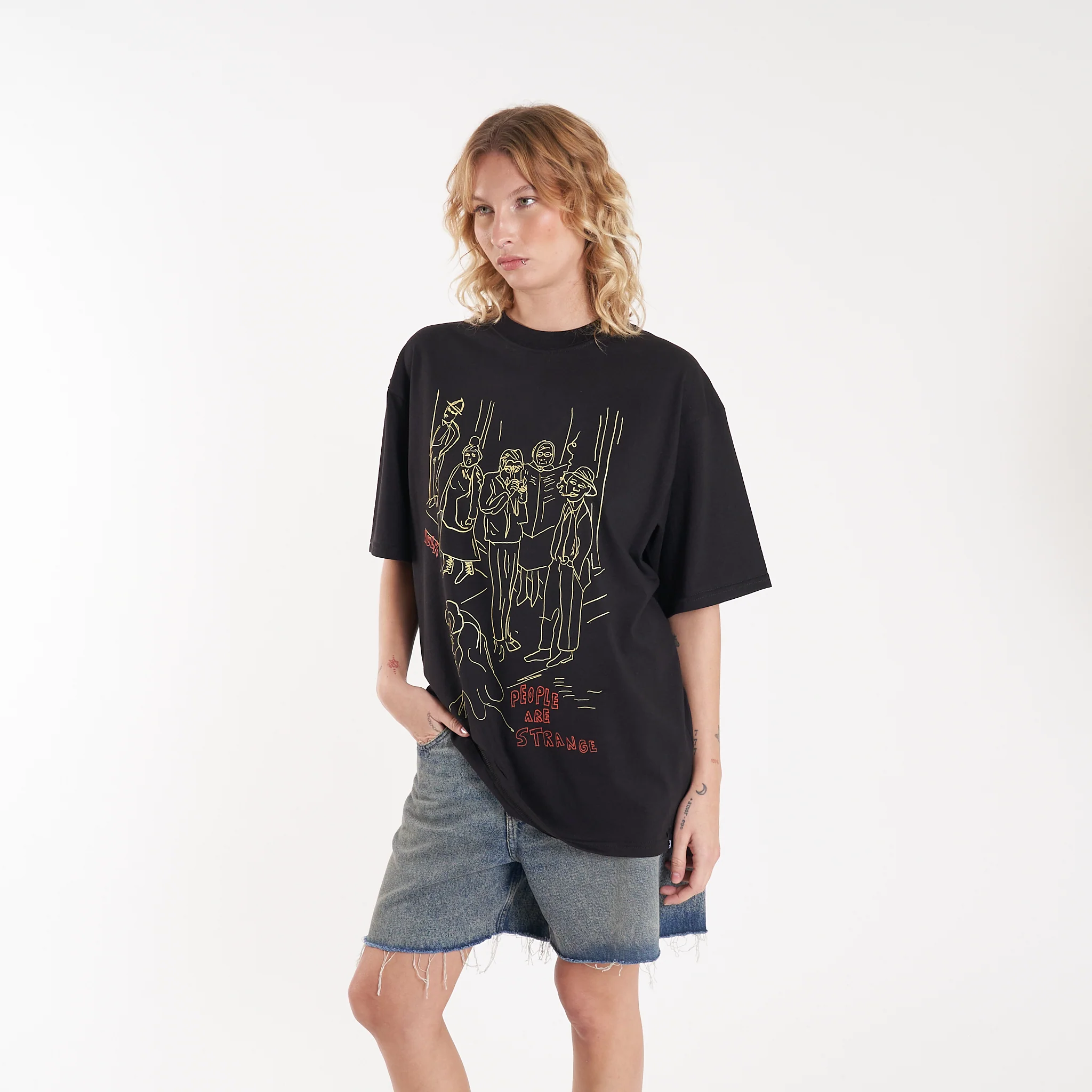 Remera Mc Vulk Strangers Tee Black - Image 6