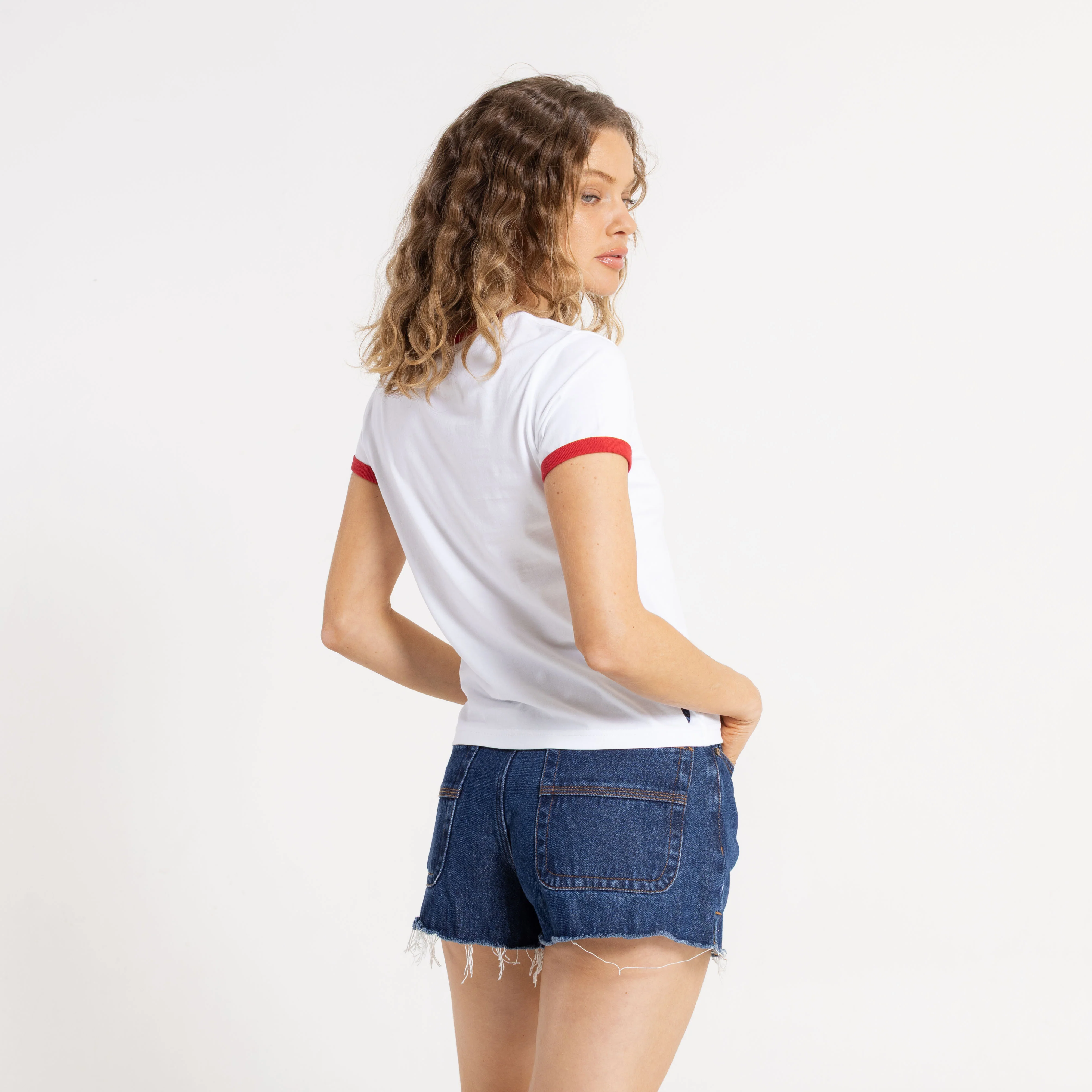Remera Mc Rusty Bonnes Vacances Ringer Skimmer Tee Ld Snow White - Image 3