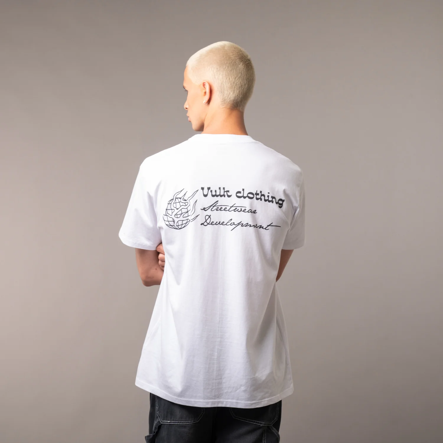 Remera Vulk World White - Image 6