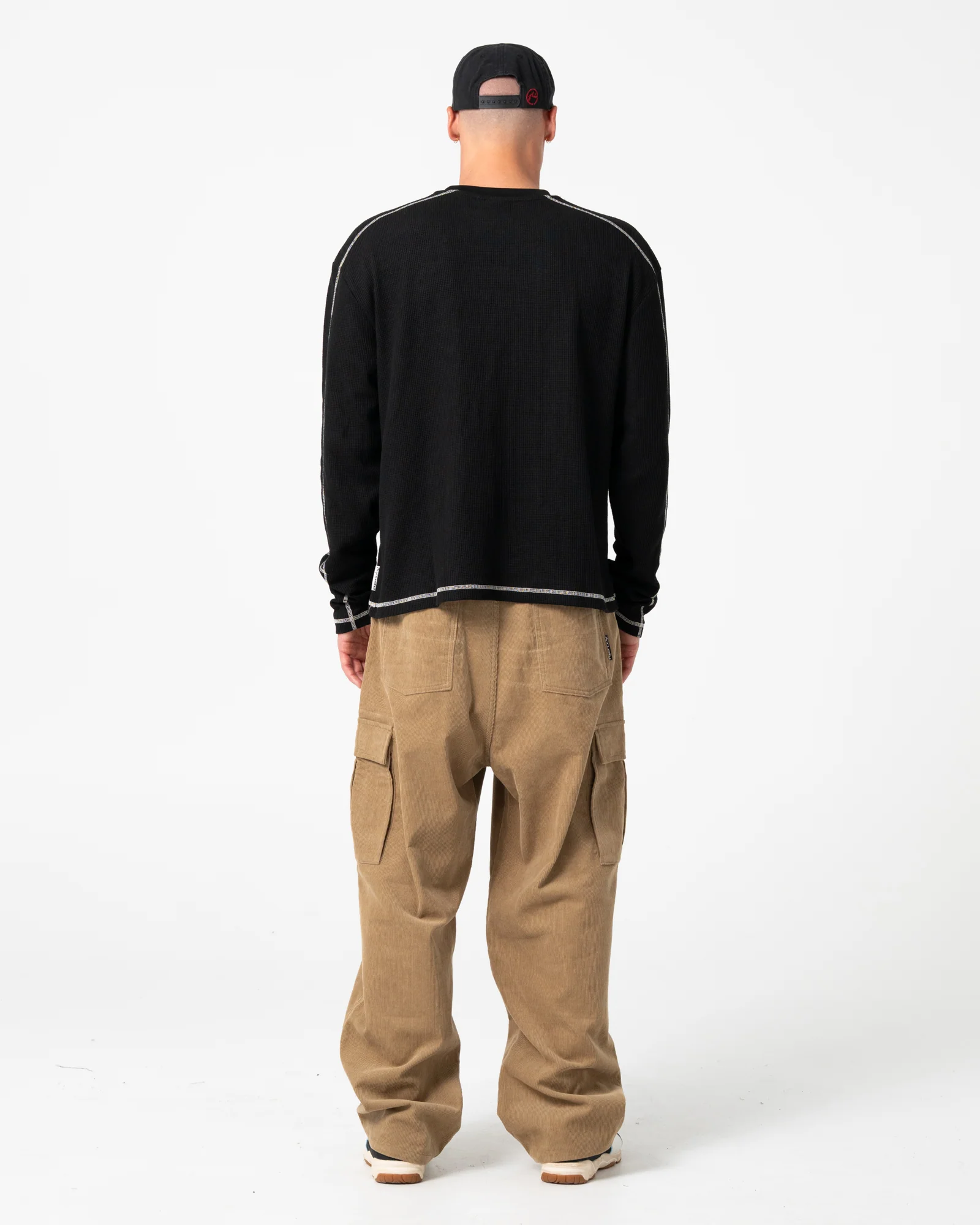Remera Ml Rusty Chuck No Worries Long Sleeve Tee Black - Image 6