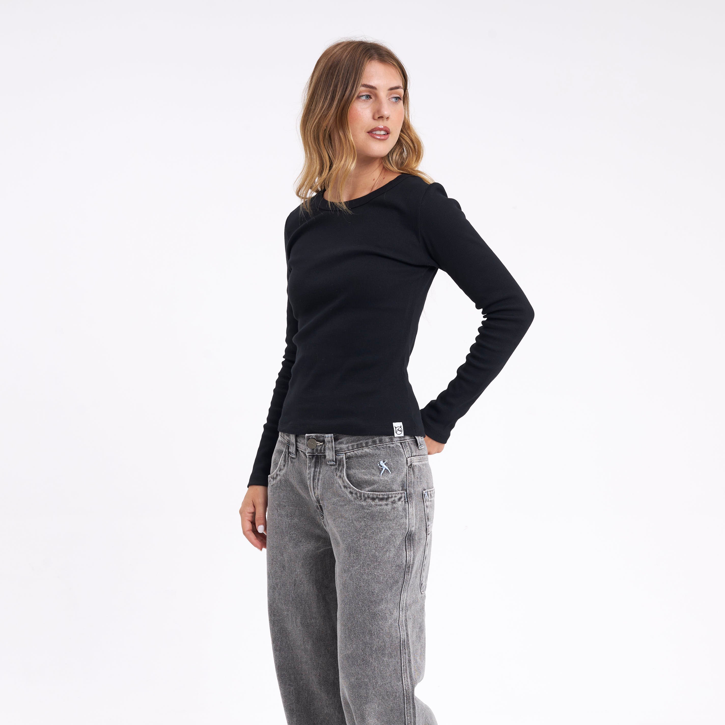 Remera Ml Rusty Essentials Fitted Ls Tee Black - Image 3