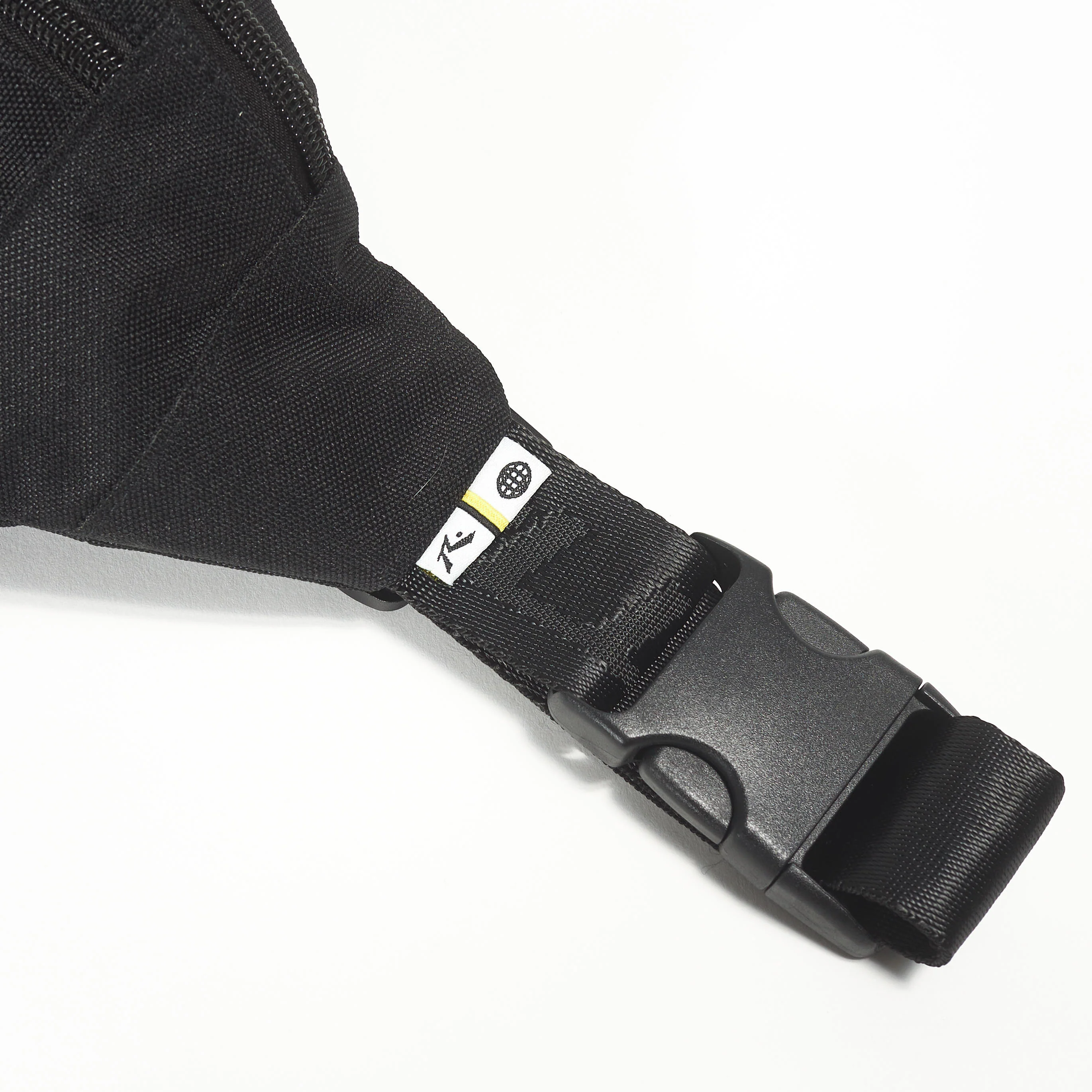 Riñonera Rusty Daytripper Waistbag Black - Image 7